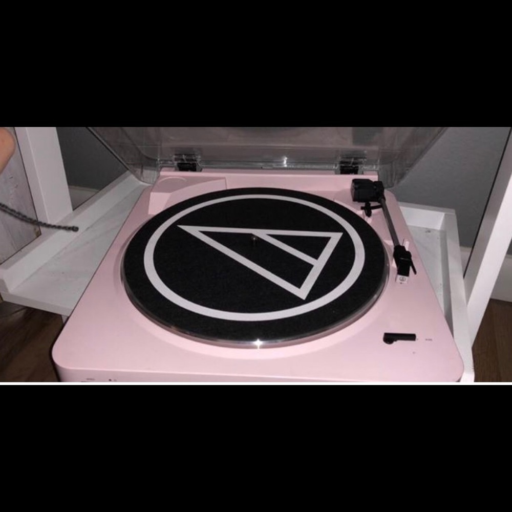Audio technica record player